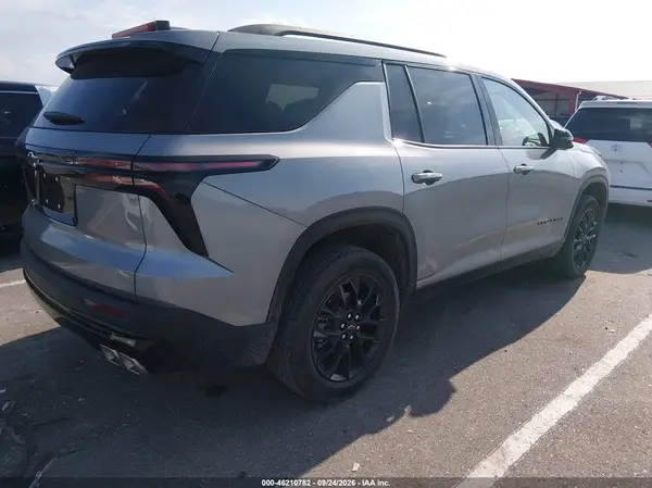 1GNERGKS3TJ311060 — 2026 Chevrolet Traverse, фото 4 с аукциона IAAI, Передняя часть слева