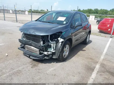 2022 Chevrolet Trax Awd Ls VIN KL7CJNSM4NB507919 фото 2