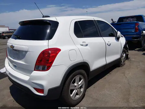 2022 Chevrolet Trax Fwd Ls VIN KL7CJKSM0NB550927 фото 4