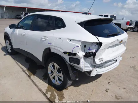 2025 Chevrolet Trax Fwd Ls VIN KL77LFEP6SC320324 фото 3