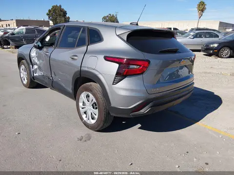 2026 Chevrolet Trax Fwd Ls VIN KL77LFEP9TC100659 фото 3