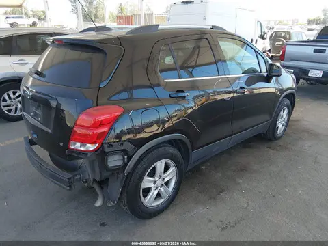 2020 Chevrolet Trax Fwd Lt VIN 3GNCJLSB1LL216562 фото 4