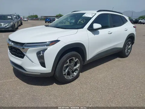 2025 Chevrolet Trax Fwd Lt VIN KL77LHEP8SC331739 фото 2