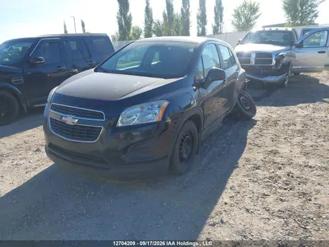 2015 Chevrolet TRAX LS VIN 3GNCJKSB6FL237440 фото 2