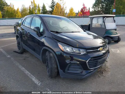 3GNCJKSB6JL360468 — 2018 Chevrolet TRAX LS, Передняя часть (Front), фото до ремонта