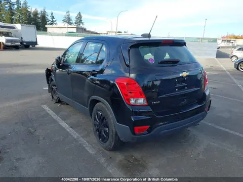 2018 Chevrolet TRAX LS VIN 3GNCJKSB6JL360468 фото 3