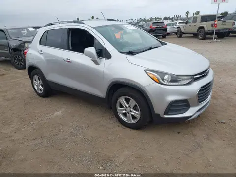 KL7CJLSB3JB681252 — 2018 Chevrolet Trax LT, Механические повреждения (Mechanical), фото до ремонта