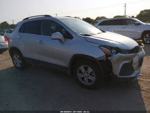 KL7CJLSB1KB962368 — 2019 Chevrolet Trax LT, Передняя часть (Front End), фото до ремонта