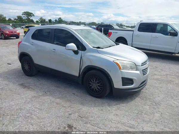 3GNCJKSB0GL127503 — 2016 Chevrolet TRAX, Передняя часть справа (Right Front), фото до ремонта