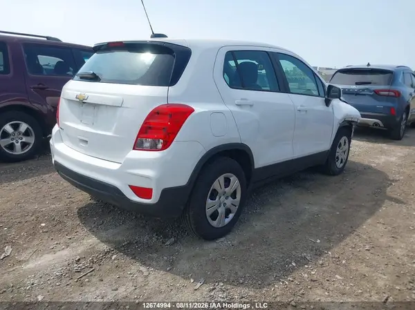 3GNCJKSB0HL284997 — 2017 Chevrolet TRAX, фото 4 с аукциона IAAI 28.09.2026, Правый бок