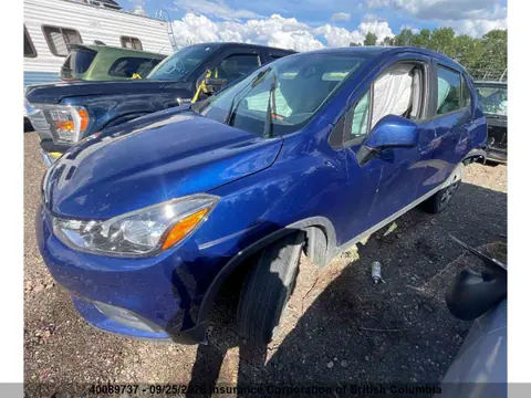 2017 Chevrolet Trax VIN 3GNCJKSB1HL156770 фото 2