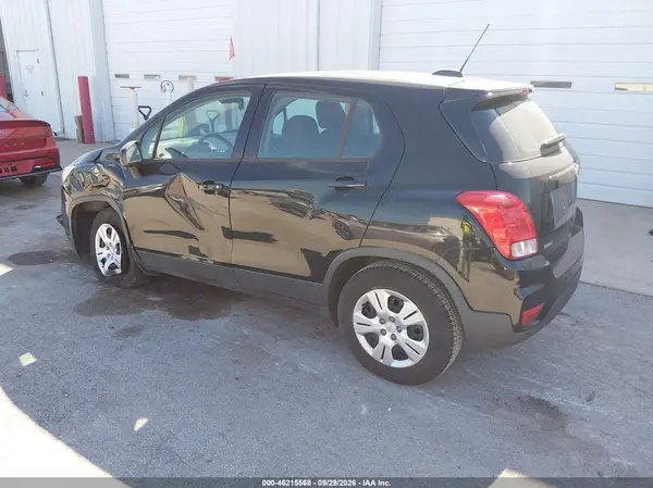 3GNCJKSB7HL208631 — 2017 Chevrolet TRAX, фото 3 с аукциона IAAI, Передняя часть