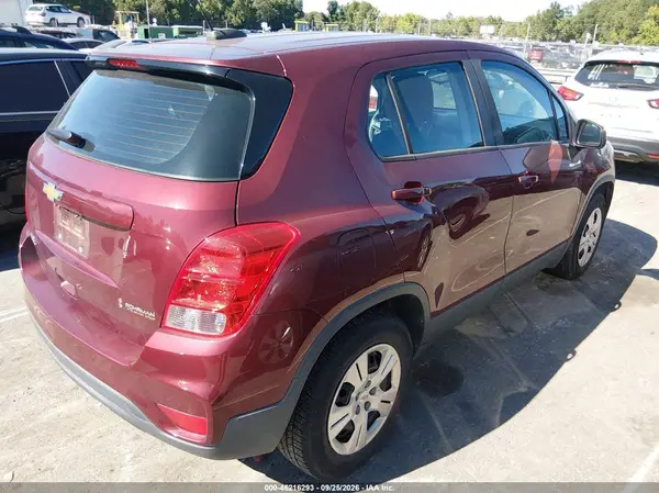 2017 CHEVROLET TRAX VIN 3GNCJKSB1HL276035 фото 4