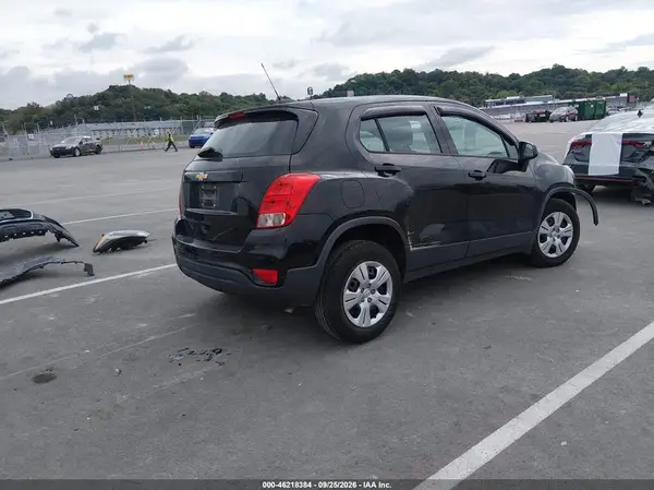3GNCJKSB0HL172264 — 2017 Chevrolet TRAX, фото 4 с аукциона IAAI, Передняя часть