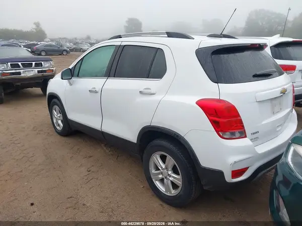 KL7CJLSB8HB235446 — 2017 Chevrolet TRAX, фото 3 с аукциона IAAI 14.10.2026, Естественный износ