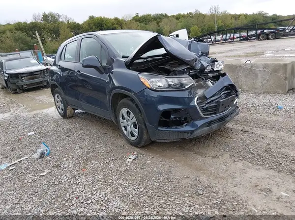 3GNCJKSBXJL401779 — 2018 Chevrolet TRAX, Передняя часть (Front End), фото до ремонта