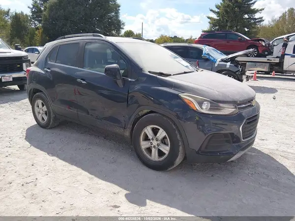 3GNCJLSB0JL327147 — 2018 Chevrolet TRAX, LEFT & RIGHT SIDE, фото до ремонта