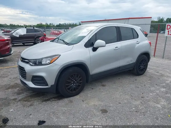2018 CHEVROLET TRAX VIN 3GNCJKSBXJL214543 фото 2