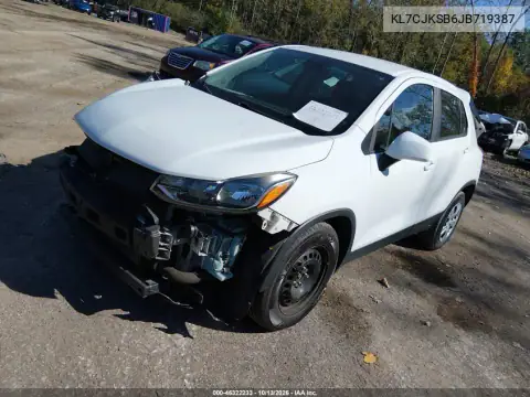 KL7CJKSB6JB719387 — 2018 Chevrolet TRAX, фото 3 с аукциона IAAI, Передняя часть
