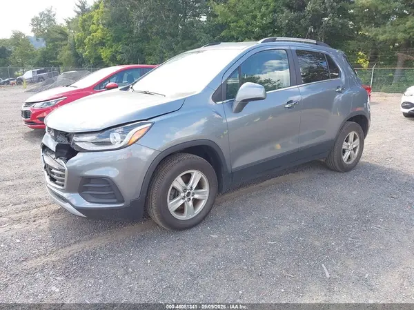 KL7CJPSB3KB877958 — 2019 Chevrolet TRAX, фото 2 с аукциона IAAI 13.10.2026, Передняя часть