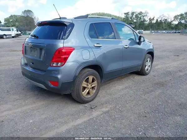KL7CJPSB3KB877958 — 2019 Chevrolet TRAX, фото 4 с аукциона IAAI 13.10.2026, Передняя часть
