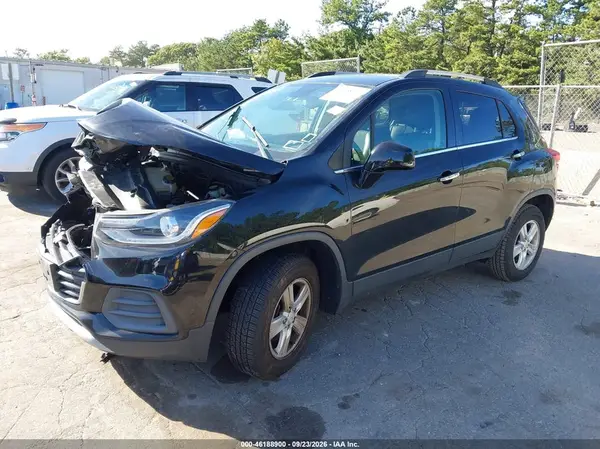 KL7CJPSB6KB923279 — 2019 Chevrolet TRAX, фото 2 с аукциона IAAI, Передняя часть