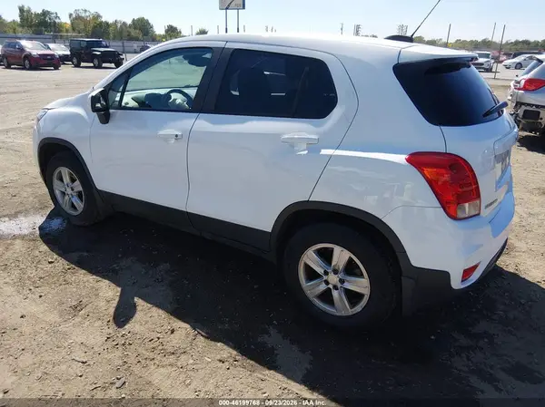 3GNCJNSB2KL373110 — 2019 Chevrolet TRAX, фото 3 с аукциона IAAI, Передняя часть