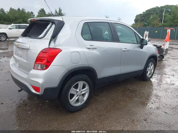 KL7CJKSB0LB314578 — 2020 Chevrolet TRAX, фото 4 с аукциона IAAI 13.10.2026, Повреждение штормом
