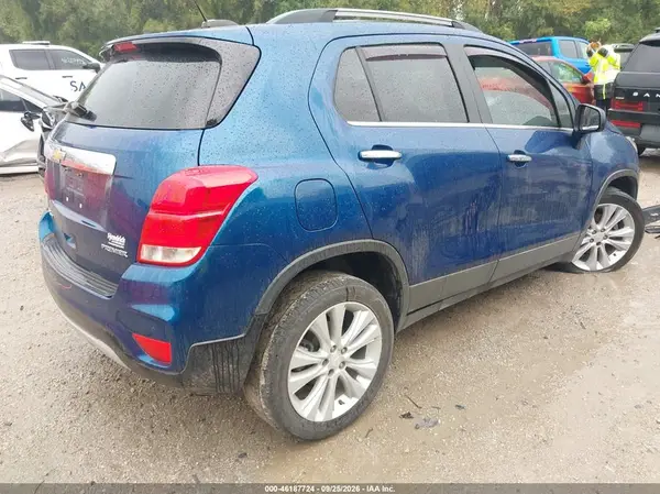 3GNCJRSB4LL238025 — 2020 Chevrolet TRAX, фото 4 с аукциона IAAI, Левый бок