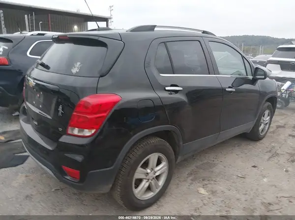 KL7CJPSBXLB034468 — 2020 Chevrolet TRAX, фото 4 с аукциона IAAI, Передняя часть
