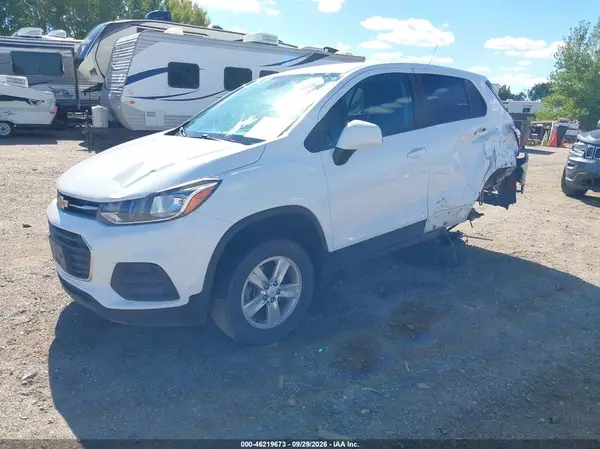 KL7CJNSB1LB091159 — 2020 Chevrolet TRAX, фото 2 с аукциона IAAI, Задняя часть слева