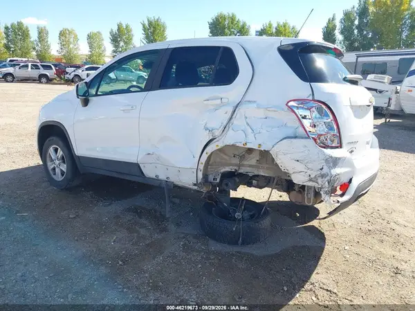 KL7CJNSB1LB091159 — 2020 Chevrolet TRAX, фото 3 с аукциона IAAI, Задняя часть слева