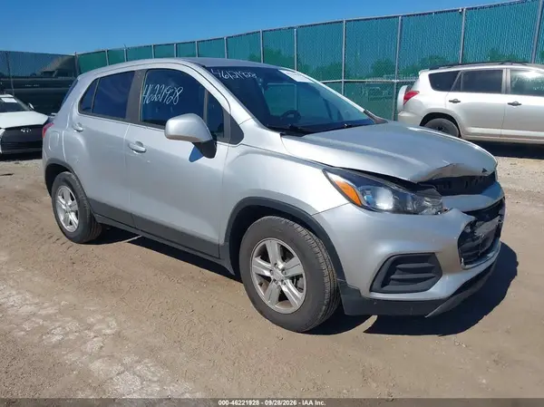 3GNCJKSB3LL153068 — 2020 Chevrolet TRAX, Передняя часть (Front End), фото до ремонта