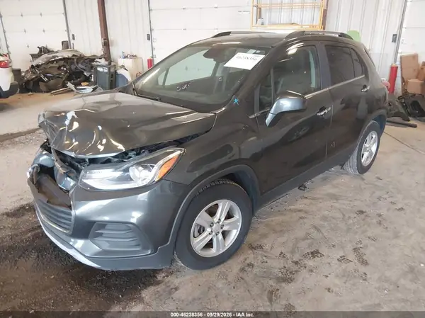 3GNCJLSB5LL132504 — 2020 Chevrolet TRAX, фото 2 с аукциона IAAI, Передняя часть