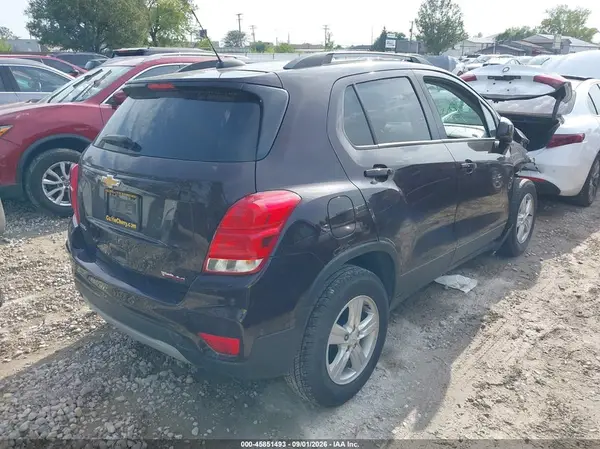KL7CJLSB0MB319285 — 2021 Chevrolet TRAX, фото 4 с аукциона IAAI 13.10.2026, Передняя часть