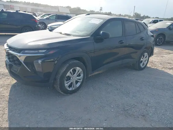 KL77LFE20RC244646 — 2024 Chevrolet TRAX, фото 2 с аукциона IAAI, Задняя часть
