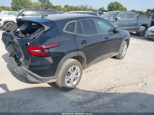 KL77LFE20RC244646 — 2024 Chevrolet TRAX, фото 4 с аукциона IAAI, Задняя часть