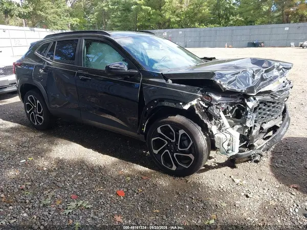 KL77LJE2XRC186581 — 2024 Chevrolet TRAX, Передняя часть (Front End), фото до ремонта