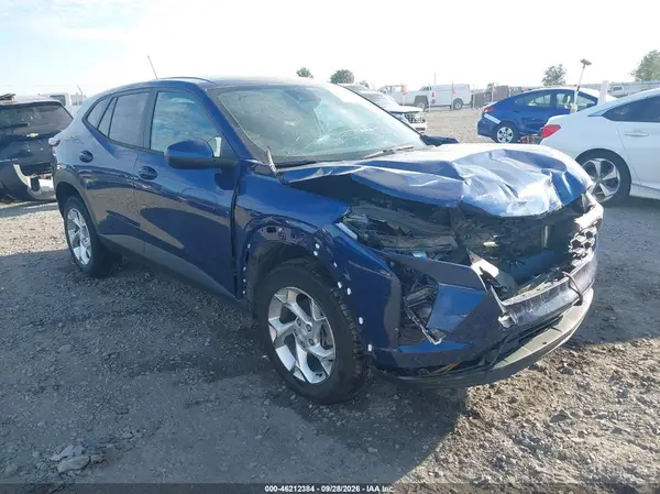 KL77LFE25RC093545 — 2024 Chevrolet TRAX, Передняя часть (Front End), фото до ремонта