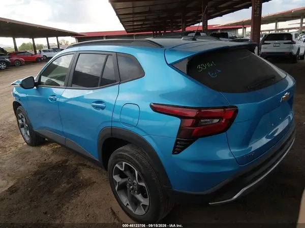 KL77LHEP3SC225859 — 2025 Chevrolet TRAX, фото 3 с аукциона IAAI 14.10.2026, Передняя часть