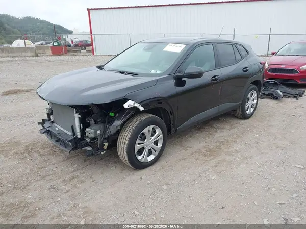 2025 CHEVROLET TRAX VIN KL77LFEP2SC318635 фото 2