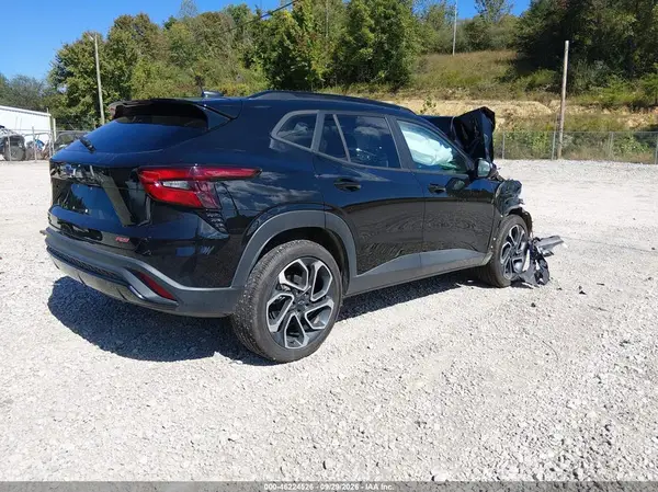 KL77LJEP2SC298213 — 2025 Chevrolet TRAX, фото 4 с аукциона IAAI, Передняя часть