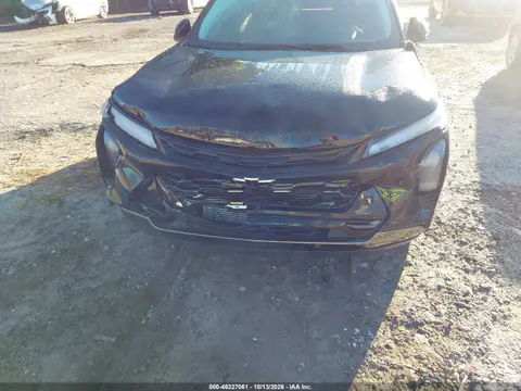 KL77LKEPXSC268107 — 2025 Chevrolet TRAX, Неизвестные повреждения, фото до ремонта