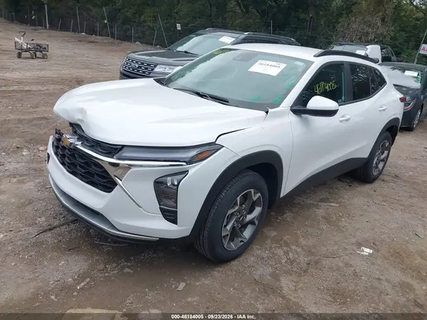 KL77LHEP1TC196170 — 2026 Chevrolet TRAX, фото 2 с аукциона IAAI 07.10.2026, Передняя часть справа