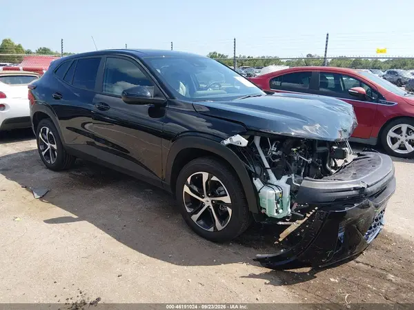 KL77LGEPXTC023547 — 2026 Chevrolet TRAX, Передняя часть (Front End), фото до ремонта