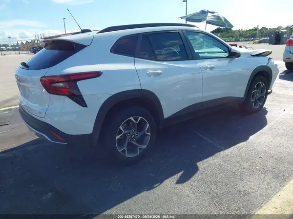 KL77LHEP0TC046695 — 2026 Chevrolet TRAX, фото 4 с аукциона IAAI, Передняя часть