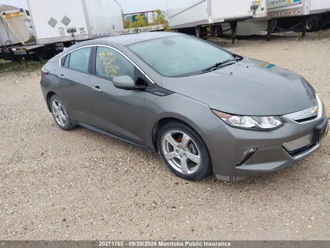 1G1RA6S52HU132996 — 2017 Chevrolet VOLT LT, Передняя часть (Front), фото до ремонта