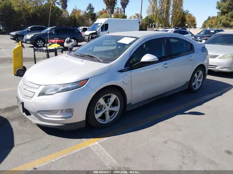 2014 Chevrolet Volt VIN 1G1RE6E44EU157627 фото 2