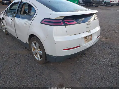 2015 Chevrolet Volt VIN 1G1RB6E41FU131092 фото 3