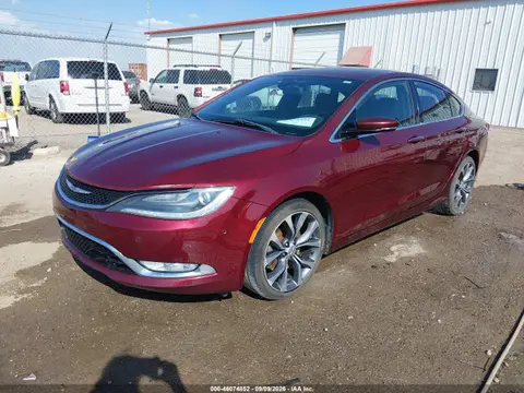 2016 Chrysler 200 C VIN 1C3CCCCB4GN172763 фото 2